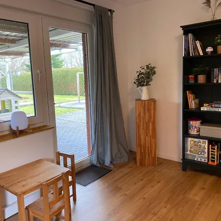 Sieglinde Mit Deichblick Emden